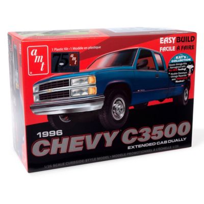 AMT 1:25 Scale Model Kit - 1996 Chevrolet C-3500 Dually Pickup - 46 Parts