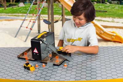 Image showing  Little Machines Store-N-Go Playset