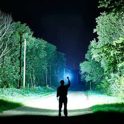 Image showing 5 th Kodiak 10,000-Lumen Kiran Tactical Flashlight