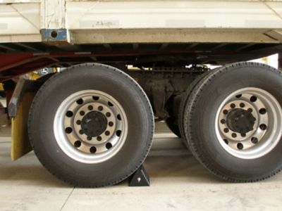 Image showing 5 th Shop Tuff Rubber Wheel Chock w/Eyebolt - 6 pack STF-975RPCEI-6PK