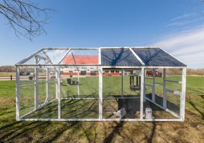 Image showing  Universal Modern Poultry Pen, Large with 1 Nesting Box Attachment