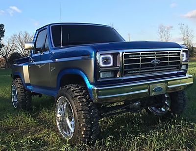 Image showing 6 th ORACLE Lighting Pre-Installed Lights 7x6 in. Sealed Beam White Halo, 6908-001