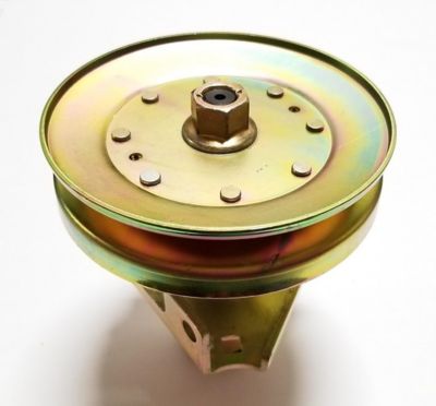Image showing  Lawn Mower Deck Spindle Assembly for AM126112 AM128048 for John Deere 38 in. Deck Lawn Tractor Model LT150 LT160 LT180