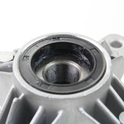 Image showing  Lawn Mower Deck Spindle Assembly for Cub Cadet Craftsman 918-04426 618-04426 618-3129 918-3129