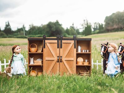 Image showing 8 th The Queen's Treasures Little House on the Prairie Clothes Storage and Accessory Trunk for 18 in. Dolls