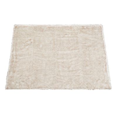 Image showing 7 th MuttNation Fueled by Miranda Lambert Quilted Fur Water-Resistant Pet Throw Blanket, 60 in. x 50 in.