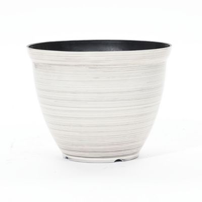 LuxenHome Ivory White Bell Round Recyled Plastic Planter