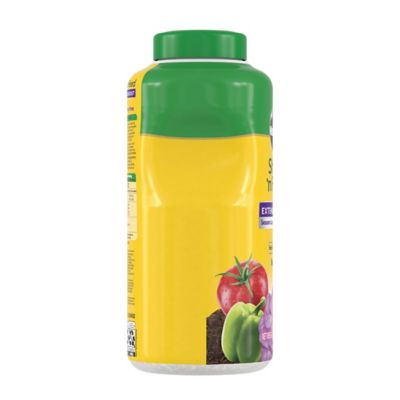 Image showing  Shake 'N Feed Extended Boost Plant Food, 3 lb.