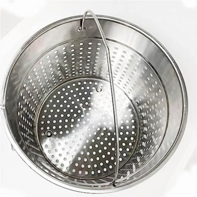 Image showing 6 th Bayou Classic 82 qt. Stainless Bayou Boiler with Boil Basket