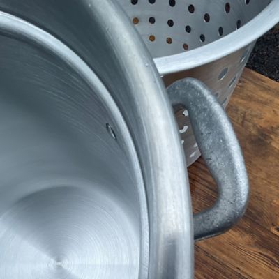 Image showing 6 th Bayou Classic 60 qt. Aluminum Stockpot with Basket
