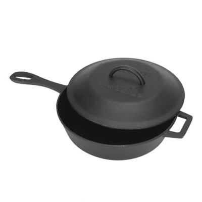 Bayou Classic 3 qt. Cast Iron Skillet w Self Basting Lid