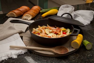 Image showing  5 qt. Cast Iron Skillet with Self Basting Lid