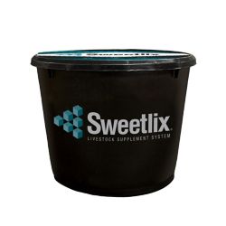 Sweetlix 30-15 Cattle Tub, 200 lb.