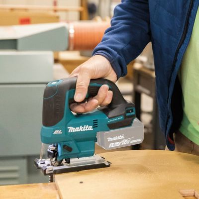Image showing 7 th Makita 18 V LXT Lithium Ion Brushless Jig Saw, Tool Only