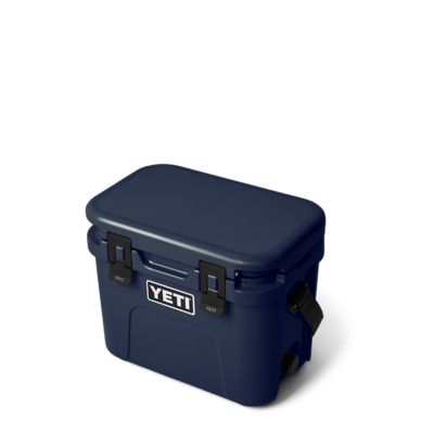Image showing 2 th YETI 22 Can Roadie 15 Hard Cooler