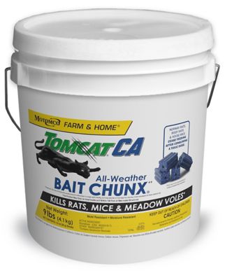 Tomcat All-Weather Bait Chunx 9lb. Pail