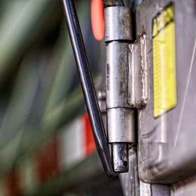 Image showing 7 th LTI Tools by Milton Texas Twister Air Hammer Pulling Kit