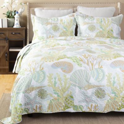 CARSTENS Coastal Reef Quilt Bedding Set