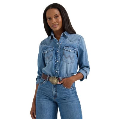 Wrangler Women's Classic Denim Slim Western Snap Shirt