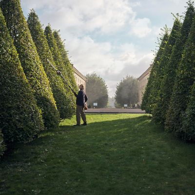 Image showing 5 th Husqvarna 520iHT4 22 in. 40V Cordless Hedge Trimmer, Battery and Charger Not Included