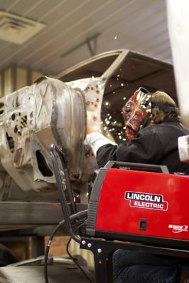 Image showing 9 th Lincoln Electric EASY MIG 140