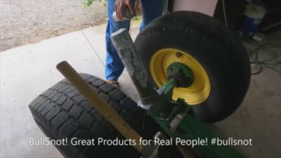 Image showing  GreaseABull Spray Grease