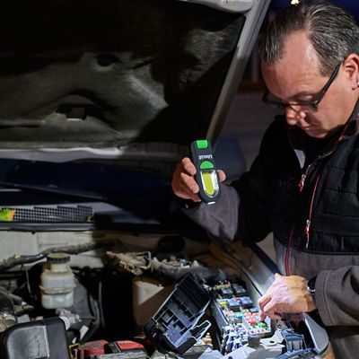 Image showing  300-Lumen Rechargeable Work Light/Emergency Light