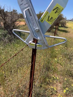 Image showing  T-Post-Pulla Post Removal Tool