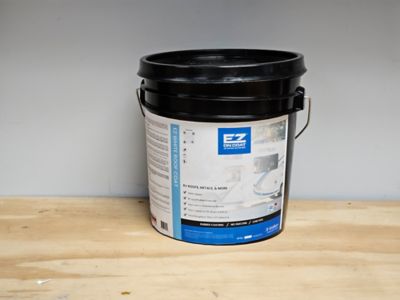 EZ on Coat 9 gal. Basic White Acrylic Roof Coating