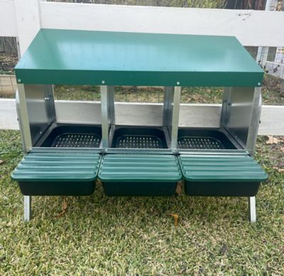 Zylina Nesting Box With Legs - 3 Bays