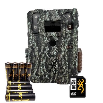 Browning Trail Cameras Command Ops Elite 40 MP SD Card Trail Camera with Batteries and 32GB SD Card