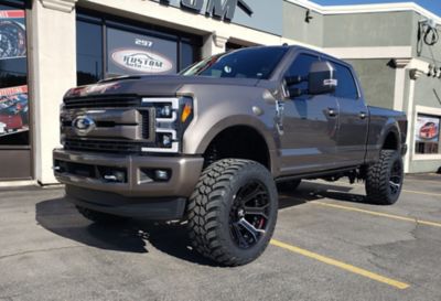 Image showing  2017-2019 F250/F350 Front Bumper Cover (with Fog Lamps), DD0312