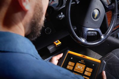 Image showing 7 th GEARWRENCH 7 in. Wireless Bi-Directional Diagnostic Tablet