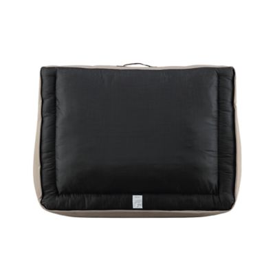 Image showing 7 th Retriever Slanted Wedge Pet Bed