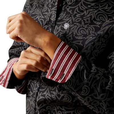 Image showing 3 th Ariat Women's Wrinkle-Resistant Kirby Stretch Western Long-Sleeve Button-Down Shirt