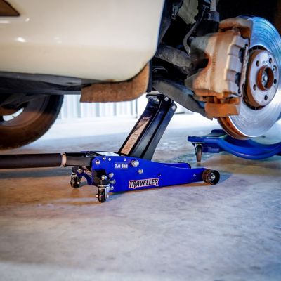 Image showing 6 th Traveller 1.5-Ton Hybrid Dual Pump Floor Jack