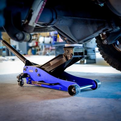 Image showing 9 th Traveller 2.5-Ton Hybrid Dual Pump Floor Jack