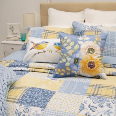 Image showing  Spring Flowers Decor Pillow Set