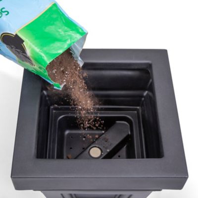 Image showing 6 th Step2 26 qt. Atherton Planter Onyx Black Planter