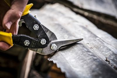 Image showing  WISS 9-4/5 in. Offset Straight Aviation Snips