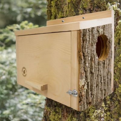 Uncle Dunkel Bark Clad Squirrel Nesting Box