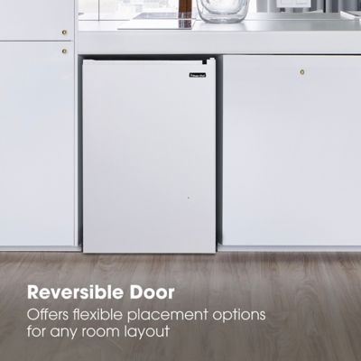 Image showing 5 th Magic Chef 4.4 cu. ft. Mini Fridge