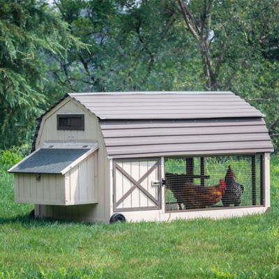Producer's Pride Farmhouse Tractor Chicken Coop, 6 Chicken Capacity, Tan