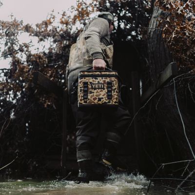 Image showing 6 th YETI Hopper Flip 8