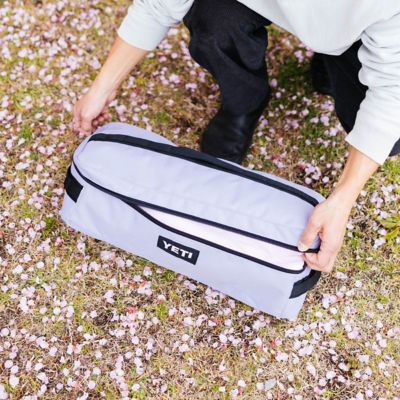 Image showing 7 th YETI Lowlands Blanket