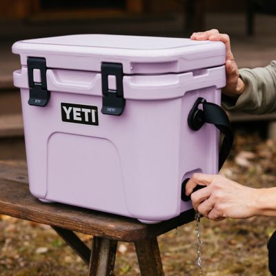 Image showing 9 th YETI 22 Can Roadie 15 Hard Cooler