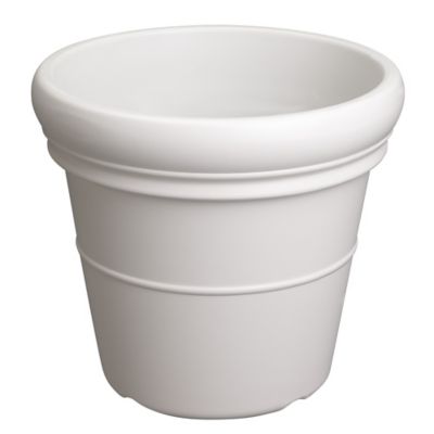 GroundWork 20 in. Plastic Planter, White