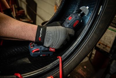 Image showing 9 th Ingersoll Rand 20V Cordless Tire Buffer 1 Battery Kit, 7/16 in. Hex Quick Change, 3000 RPM