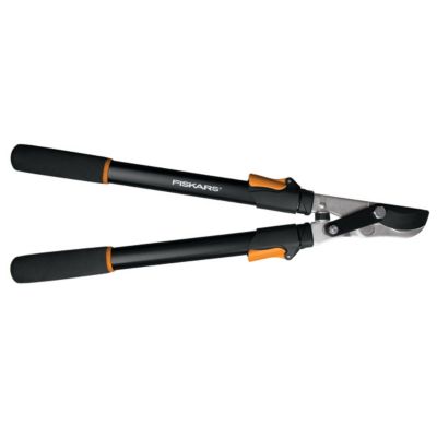 Fiskars 27-37 in. Telescoping Power-Lever Bypass Lopper