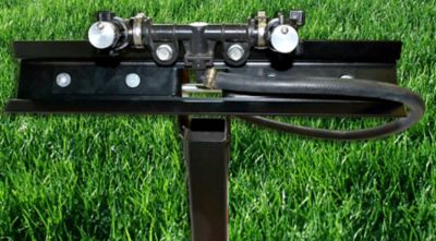 Image showing  2 Nozzle Boomless Hitch Mount